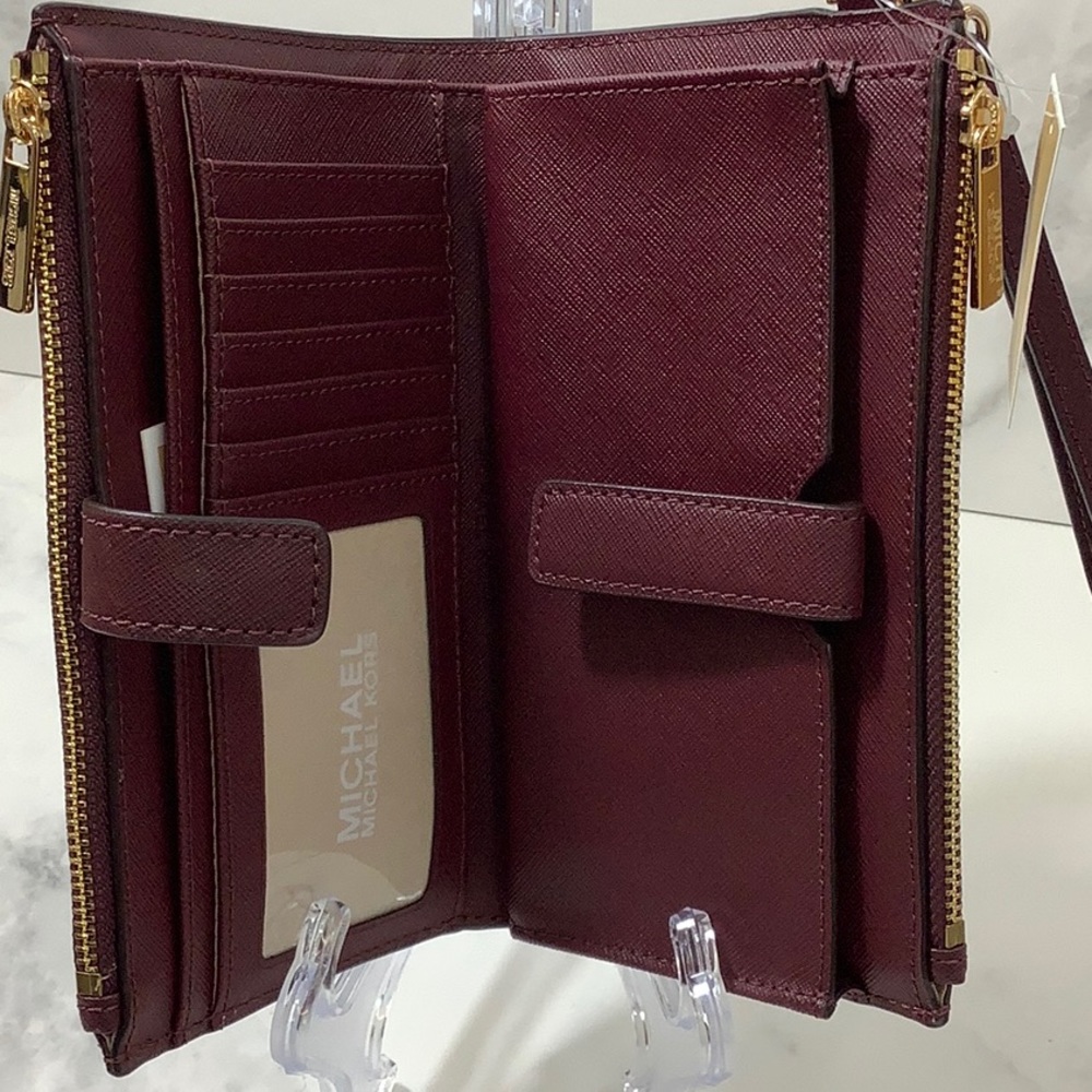 NWT-Michael Kors- Jet Set Wallet - Picture 4 of 5